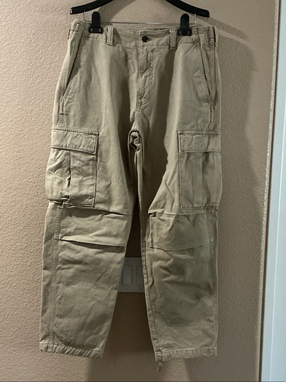 Men's Beige Cargo Pants - Casual Utility Trousers